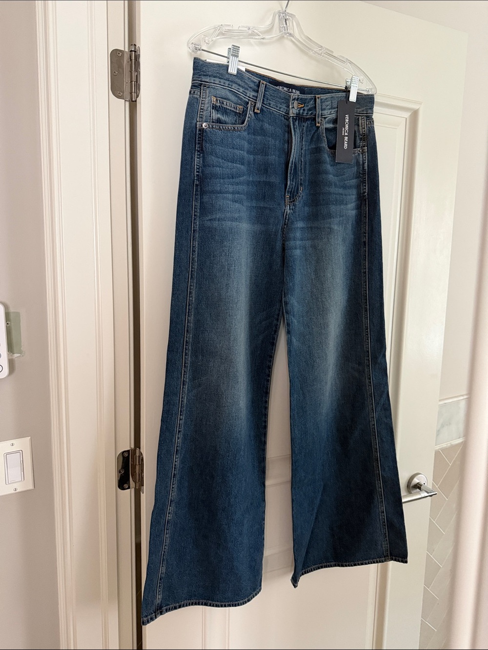 Veronica Beard Kasey Wide Leg Women’s Jeans — size 28